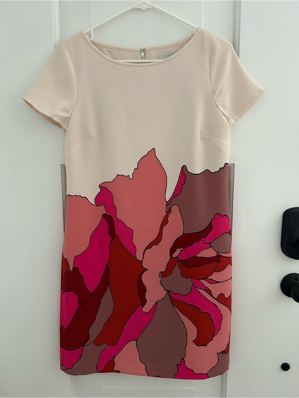 LOFT Cream and Pink Floral Dress Size 2